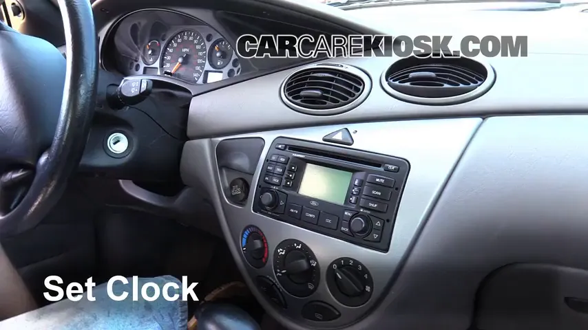 2004 Ford Focus ZTS 2.3L 4 Cyl. Clock